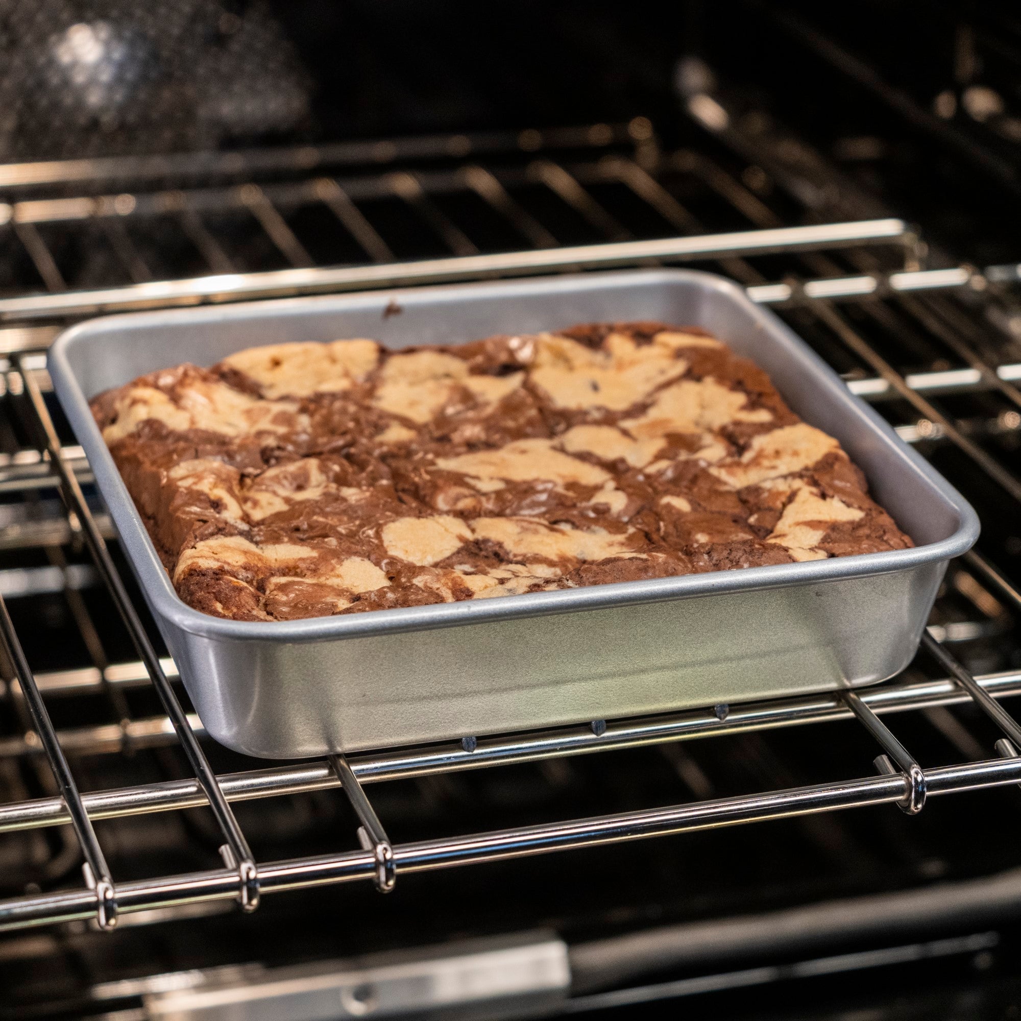 Viking Aluminized Steel Nonstick 9-inch Square Cake Pan