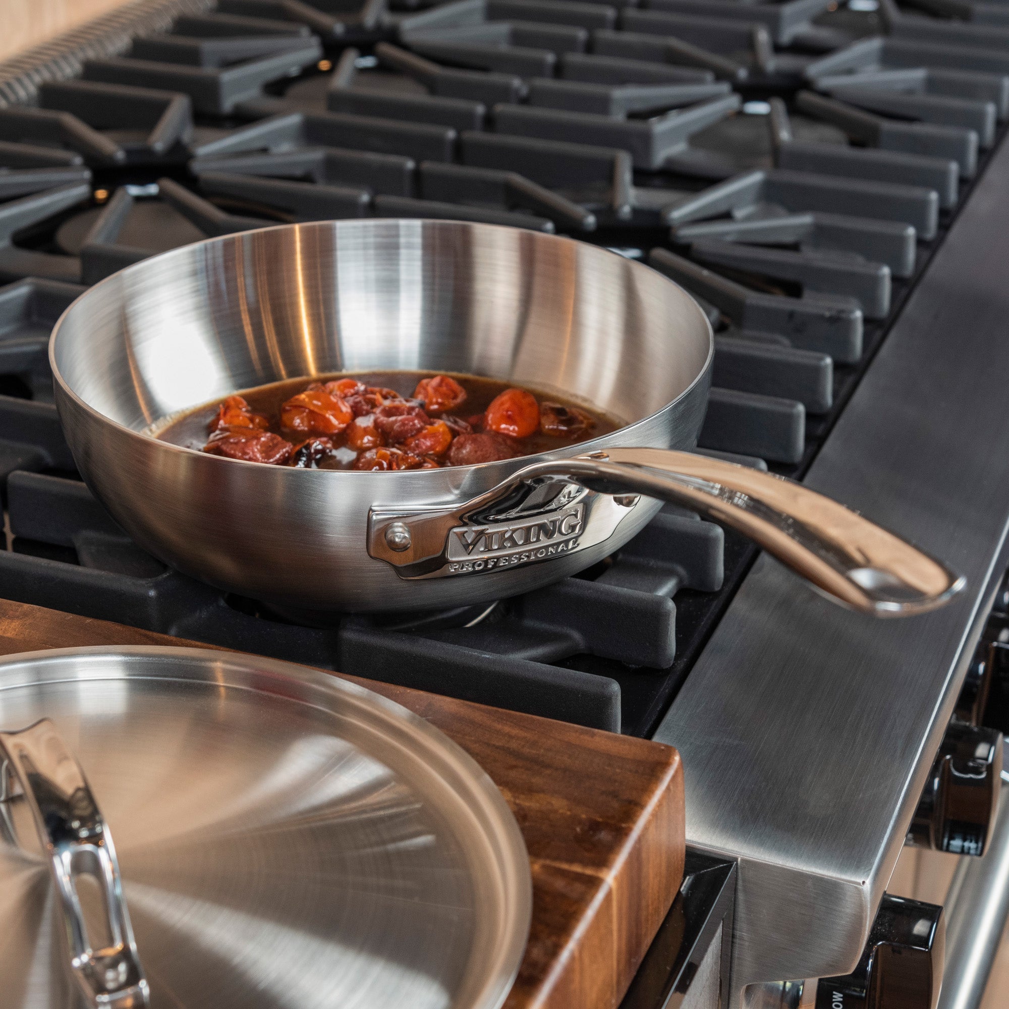 Viking Professional 5-Ply Stainless Steel 12-Inch/5.6-Quart Chef's Pan with Metal Lid