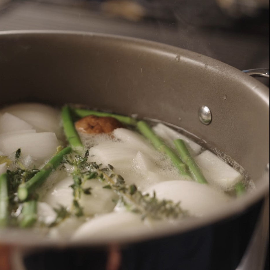 Viking PureGlide Pro 3-Ply 6-Quart Dutch Oven with Metal Lid